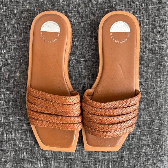 Intentionally Blank Woven Leather Strap Flat Sandals Slides SIZE 37 - Picture 1 of 4